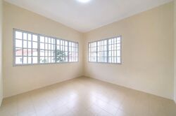 Parry Avenue (D19), Terrace #563320361